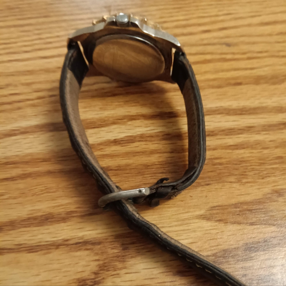 Women's GUESS Watch - Picture 7 of 7